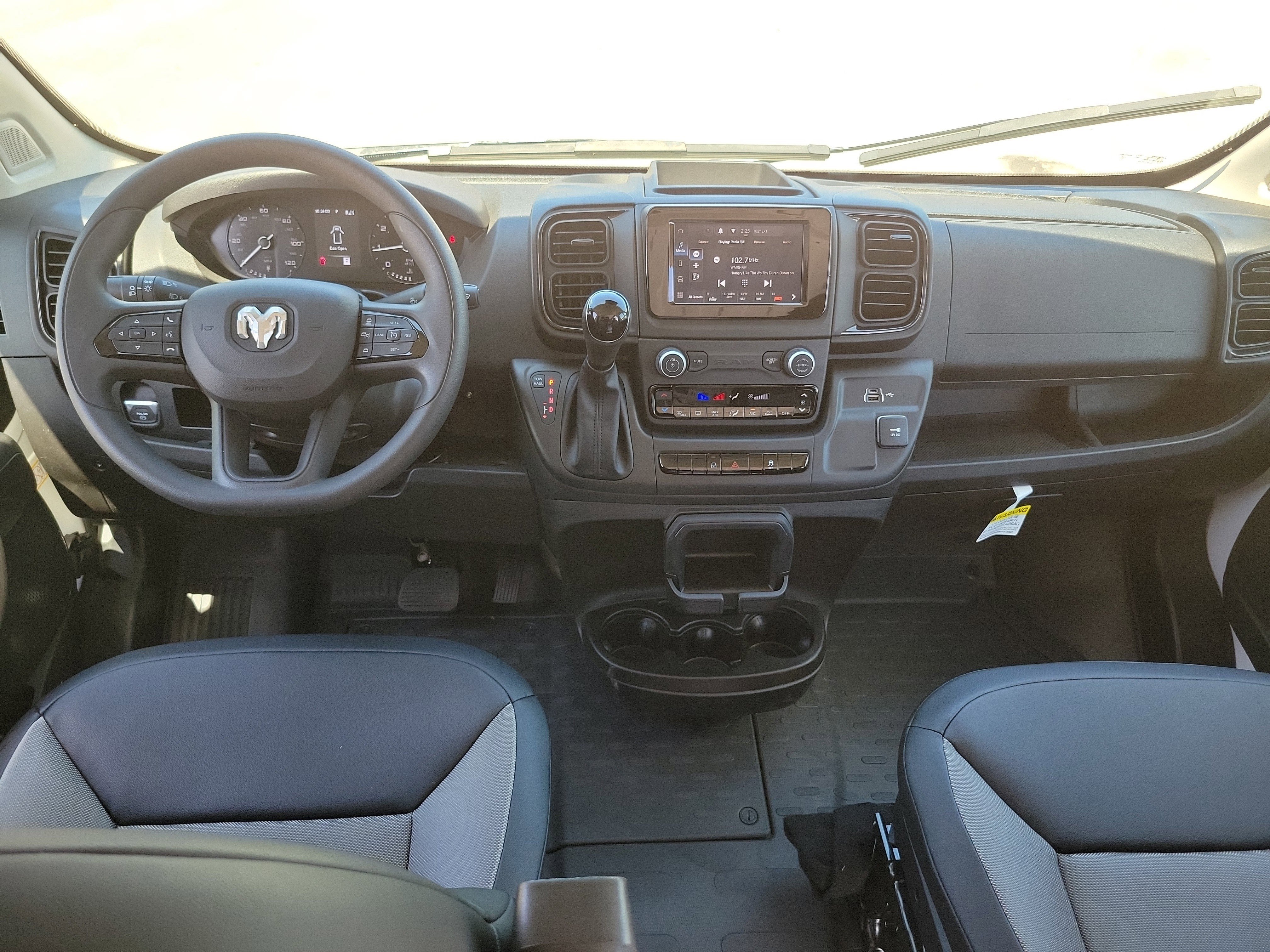 Used 2026 RAM ProMaster 2500 w/ Convenience Group FWD image 16