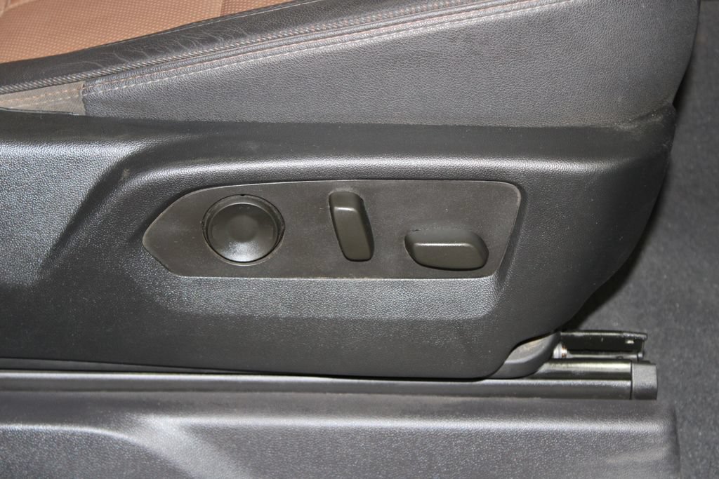 Used 2024 Chevrolet Silverado 2500 High Country w/ High Country Premium Package AWD/4WD image 29