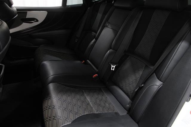 Used 2018 Lexus LS 500 F Sport w/ Accessory Package (Z2) image 19