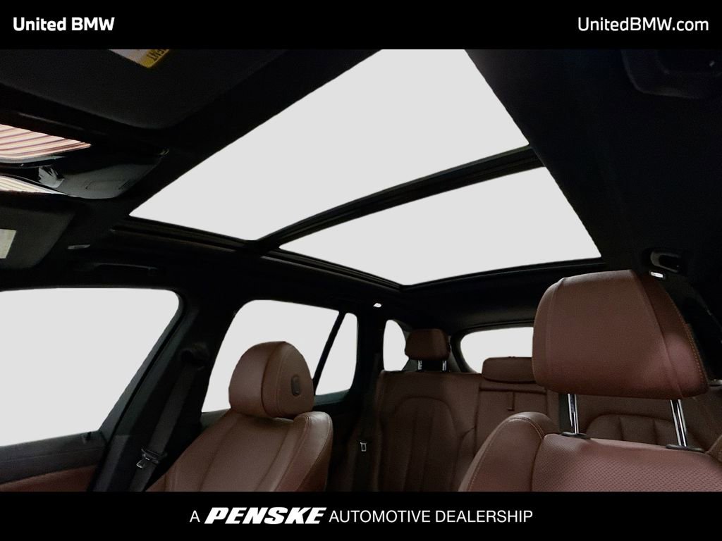 Used 2021 BMW X5 xDrive45e w/ Premium Package image 12