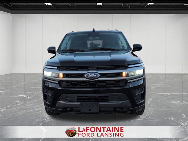 Used 2023 Ford Expedition Max XLT image 8