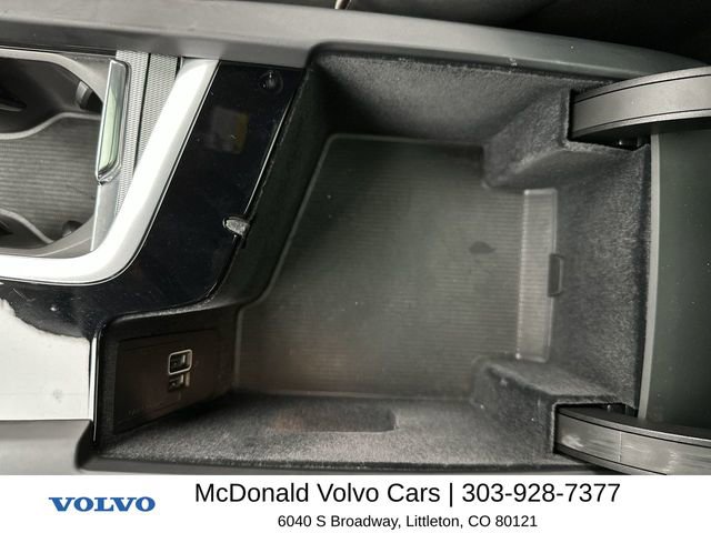 Used 2018 Volvo XC60 T8 R-Design w/ Convenience Package image 21