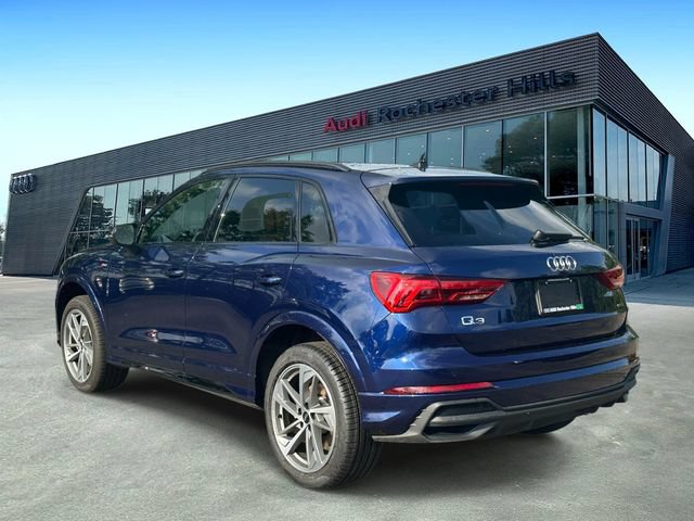 Certified 2025 Audi Q3 2.0T Premium w/ Convenience Plus Package AWD/4WD image 4
