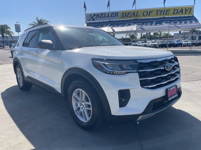 New 2026 Ford Explorer Active RWD image 7