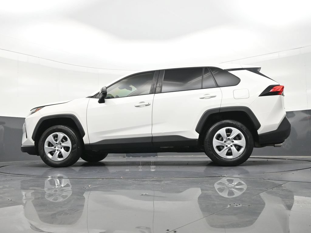 Used 2023 Toyota RAV4 LE FWD image 19