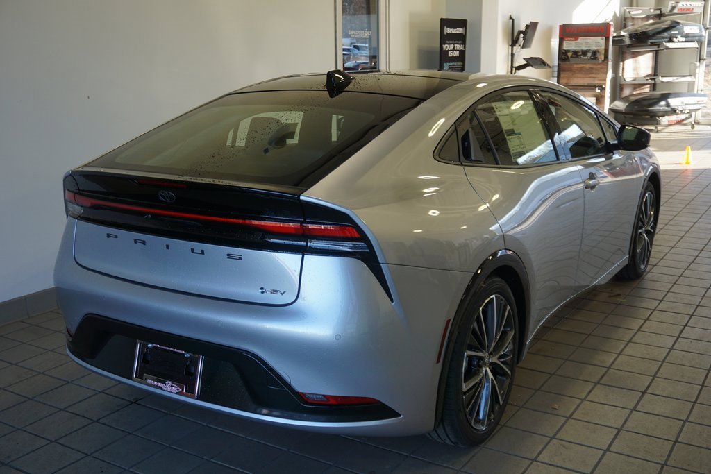 New 2026 Toyota Prius XLE image 18