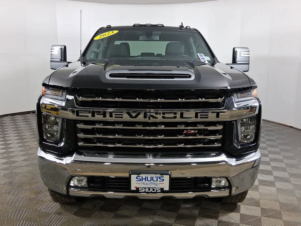 Used 2023 Chevrolet Silverado 2500 LTZ image 4