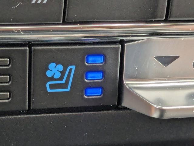 New 2026 Ford F350 King Ranch w/ Chrome Package image 24