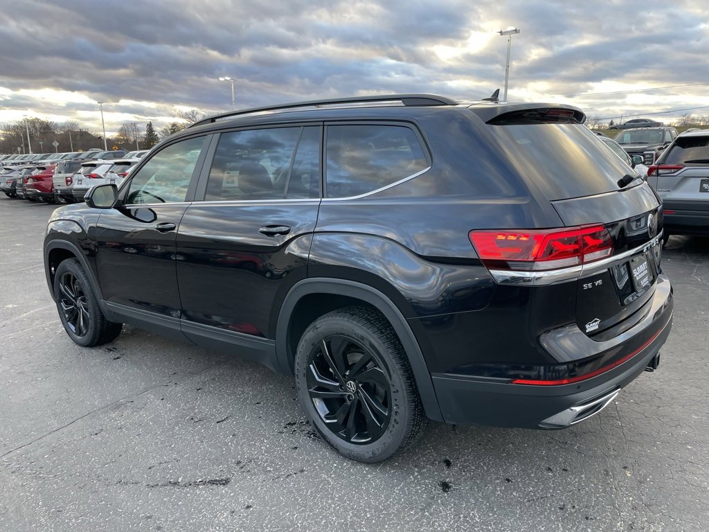 Used 2022 Volkswagen Atlas SE image 6