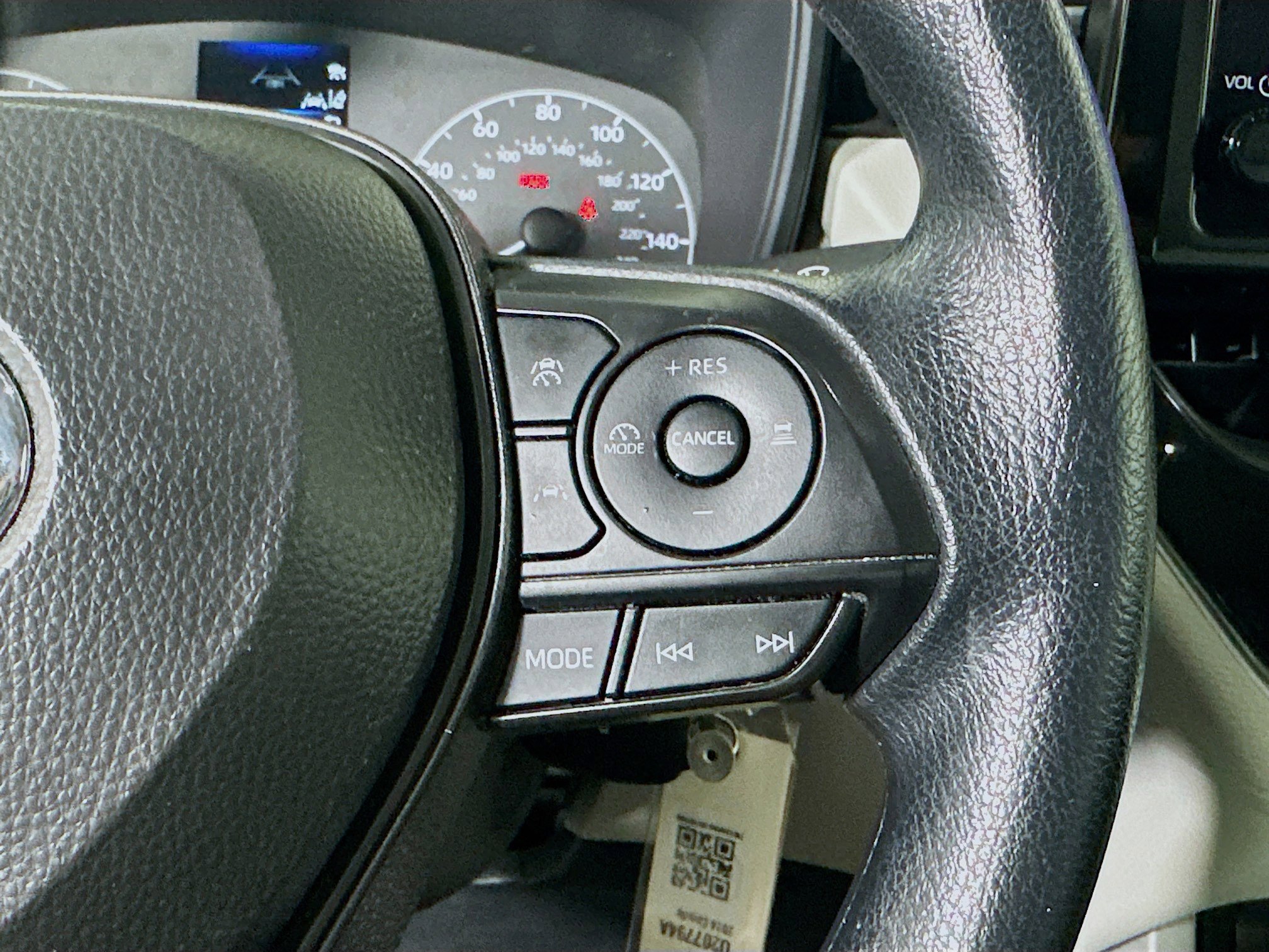 Certified 2024 Toyota Corolla Cross L image 17