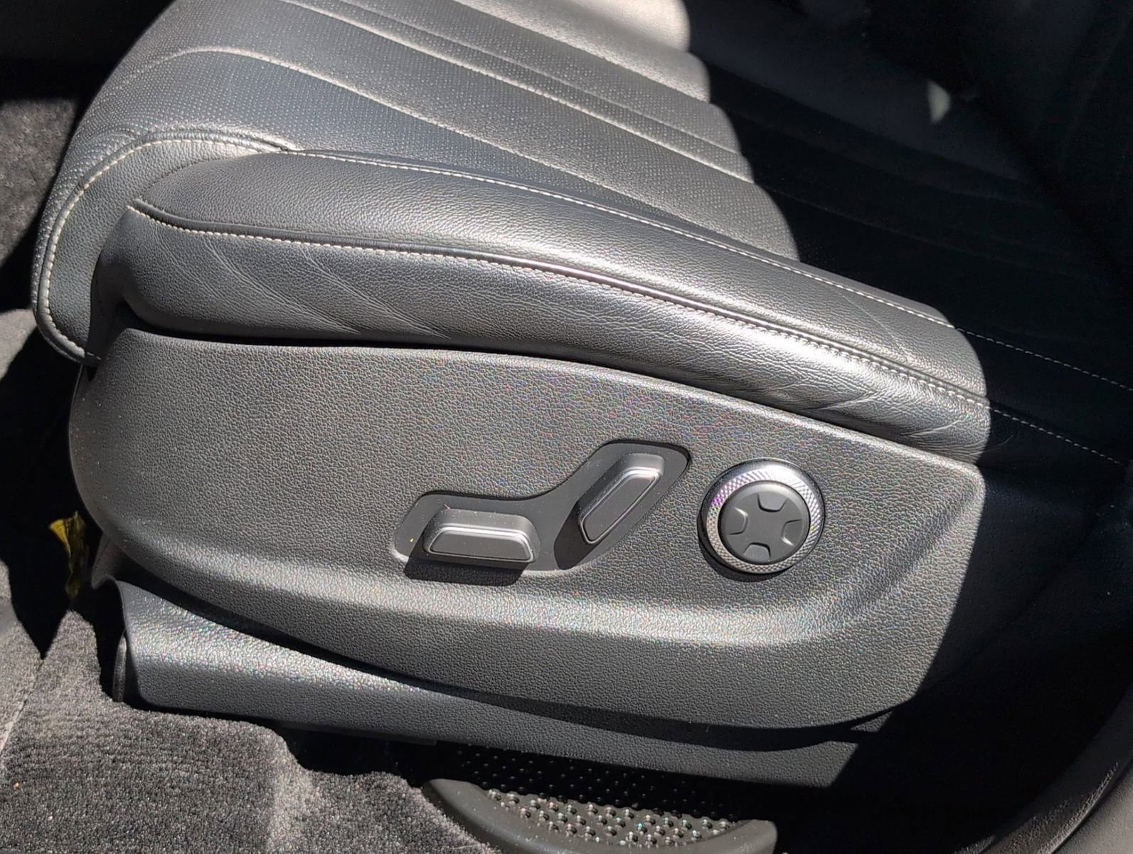 Used 2024 Genesis GV80 2.5T image 12