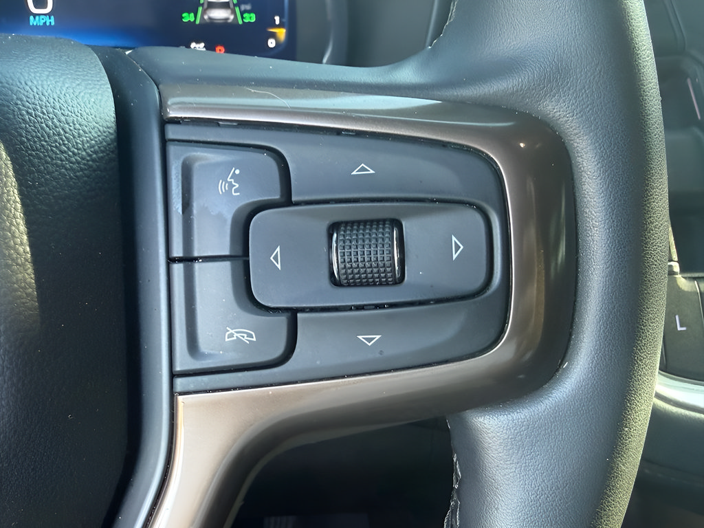 Used 2024 Chevrolet Suburban High Country AWD/4WD image 17