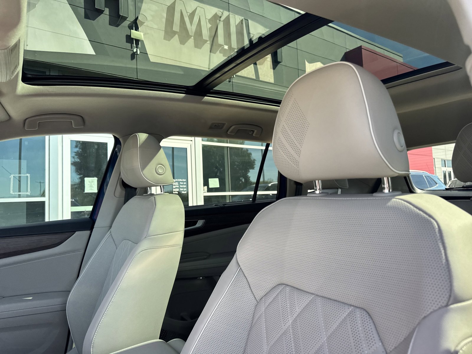 New 2026 Volkswagen Atlas SEL Premium R-Line image 16