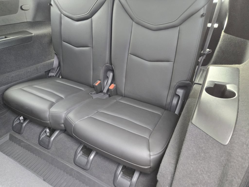Used 2024 Cadillac XT6 Luxury w/ LPO, Floor Liner Package AWD/4WD image 22