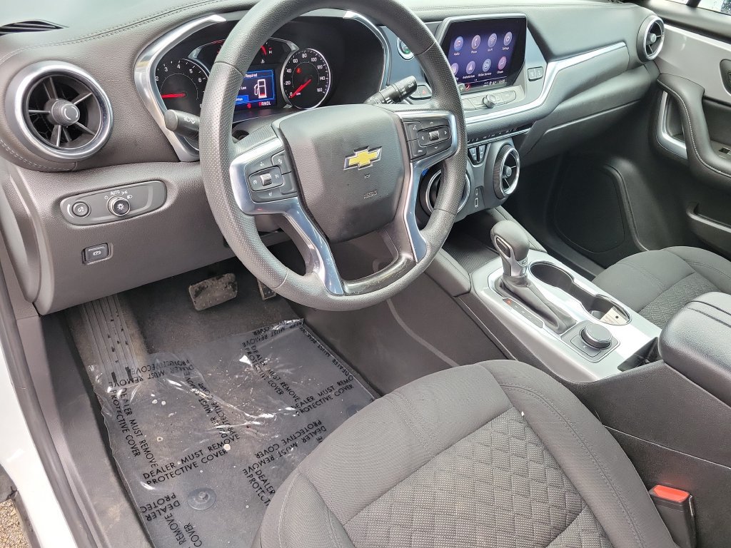 Used 2021 Chevrolet Blazer LT w/ LPO, Black Accent Package FWD image 21