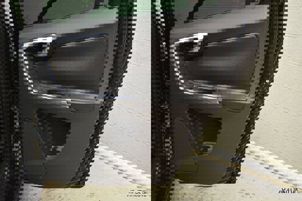 Used 2011 Volvo XC60 3.2 image 10