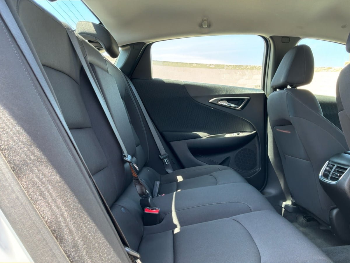 Used 2024 Chevrolet Malibu LT FWD image 19