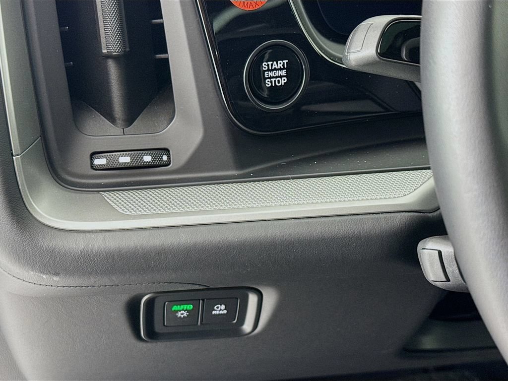Certified 2025 Porsche Cayenne E-Hybrid AWD/4WD image 14