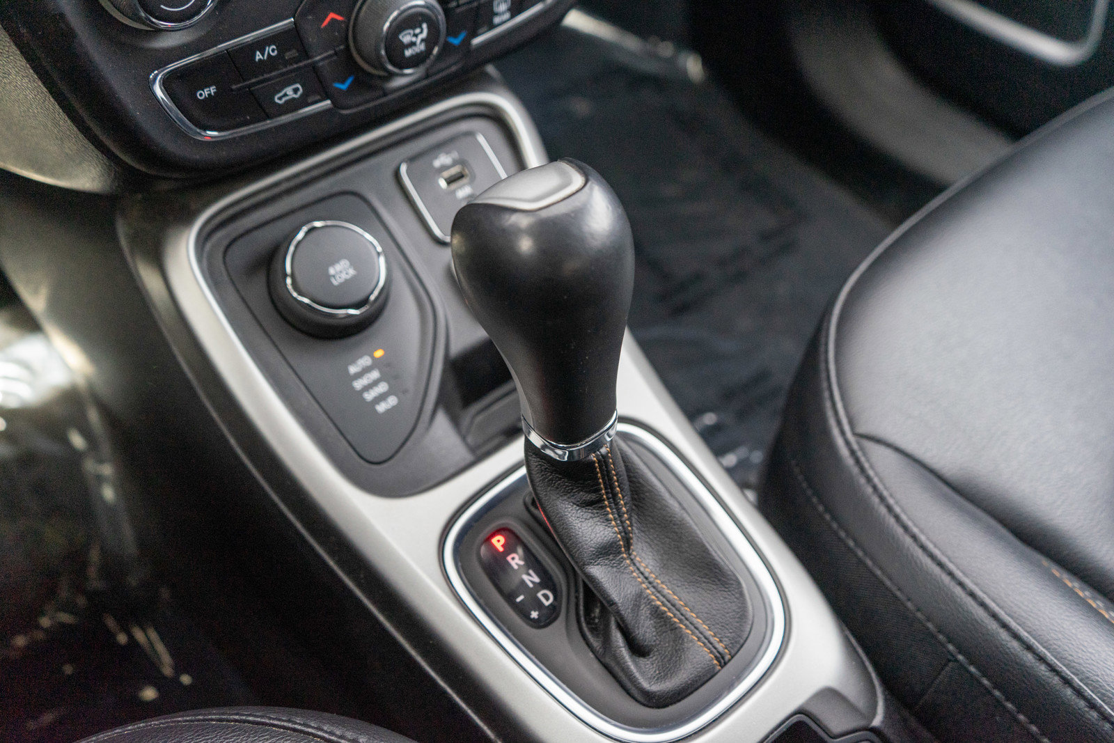 Used 2019 Jeep Compass Latitude w/ Popular Equipment Group image 20