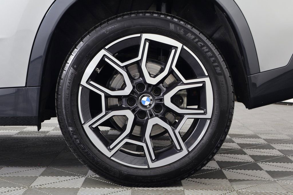 Used 2025 BMW X1 xDrive28i w/ Premium Package AWD/4WD image 16