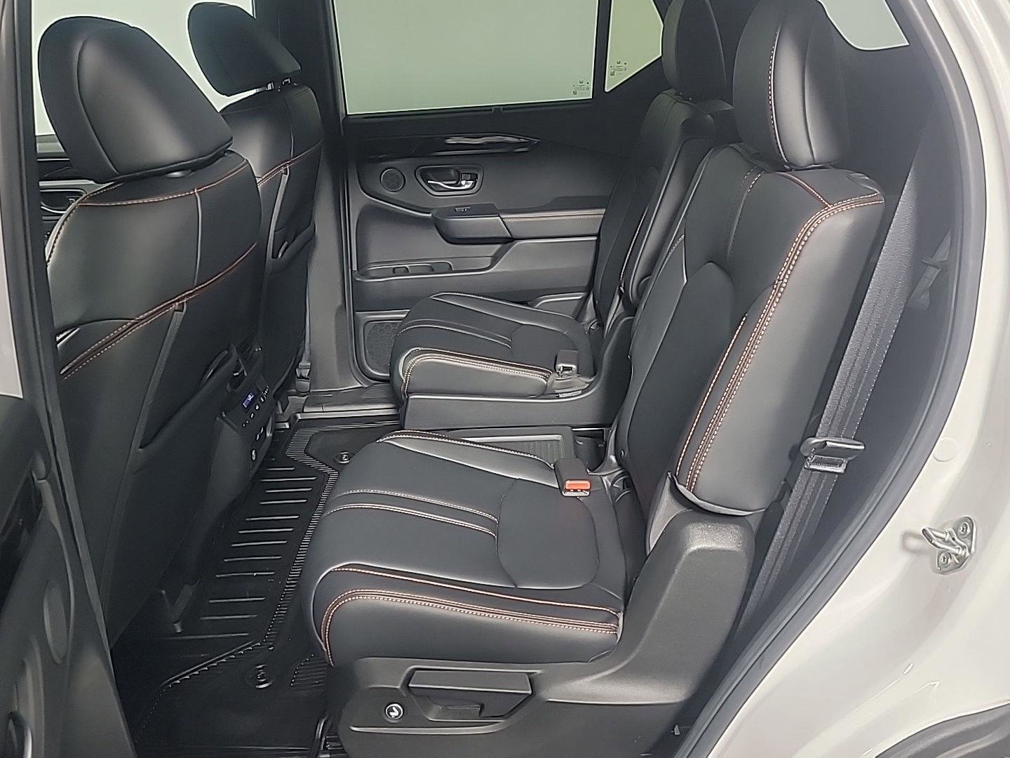 Certified 2023 Honda Pilot TrailSport image 17