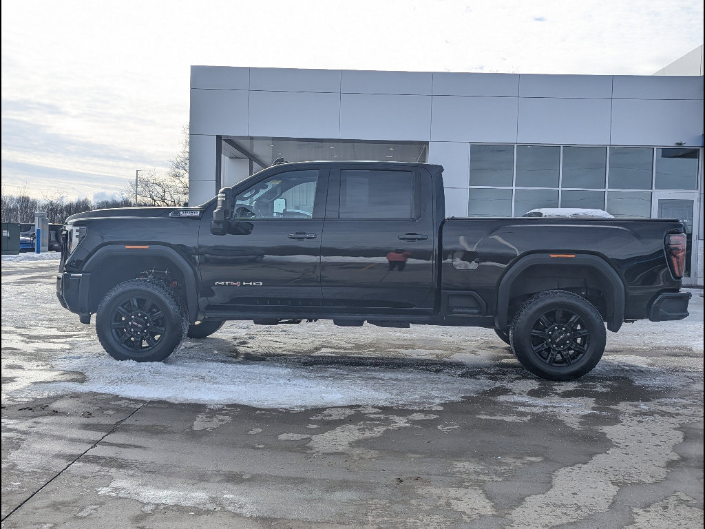 Used 2025 GMC Sierra 2500 AT4 w/ AT4 Premium Plus Package image 9
