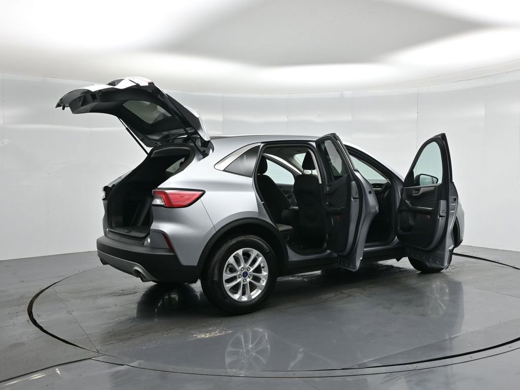 Certified 2022 Ford Escape SE image 6