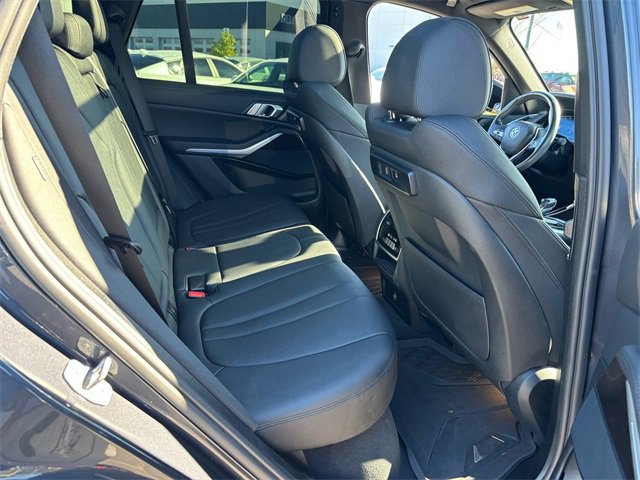 Used 2021 BMW X5 sDrive40i w/ Parking Assistance Package image 21