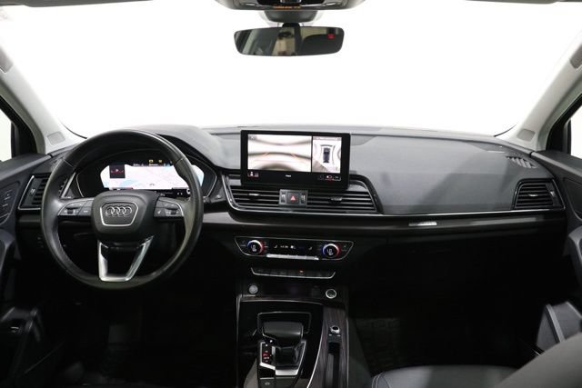 Used 2022 Audi Q5 2.0T Premium Plus w/ Premium Plus Package AWD/4WD image 16