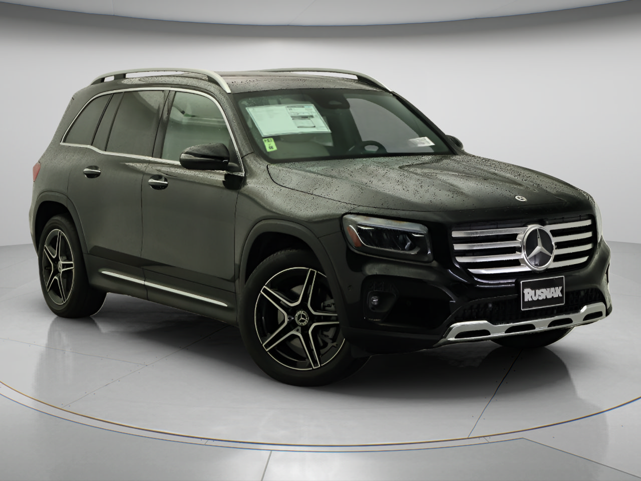 New 2026 Mercedes-Benz GLB 250 image 1