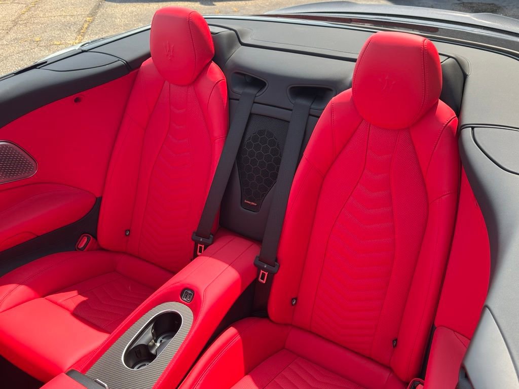 Used 2024 Maserati GranCabrio Trofeo image 23