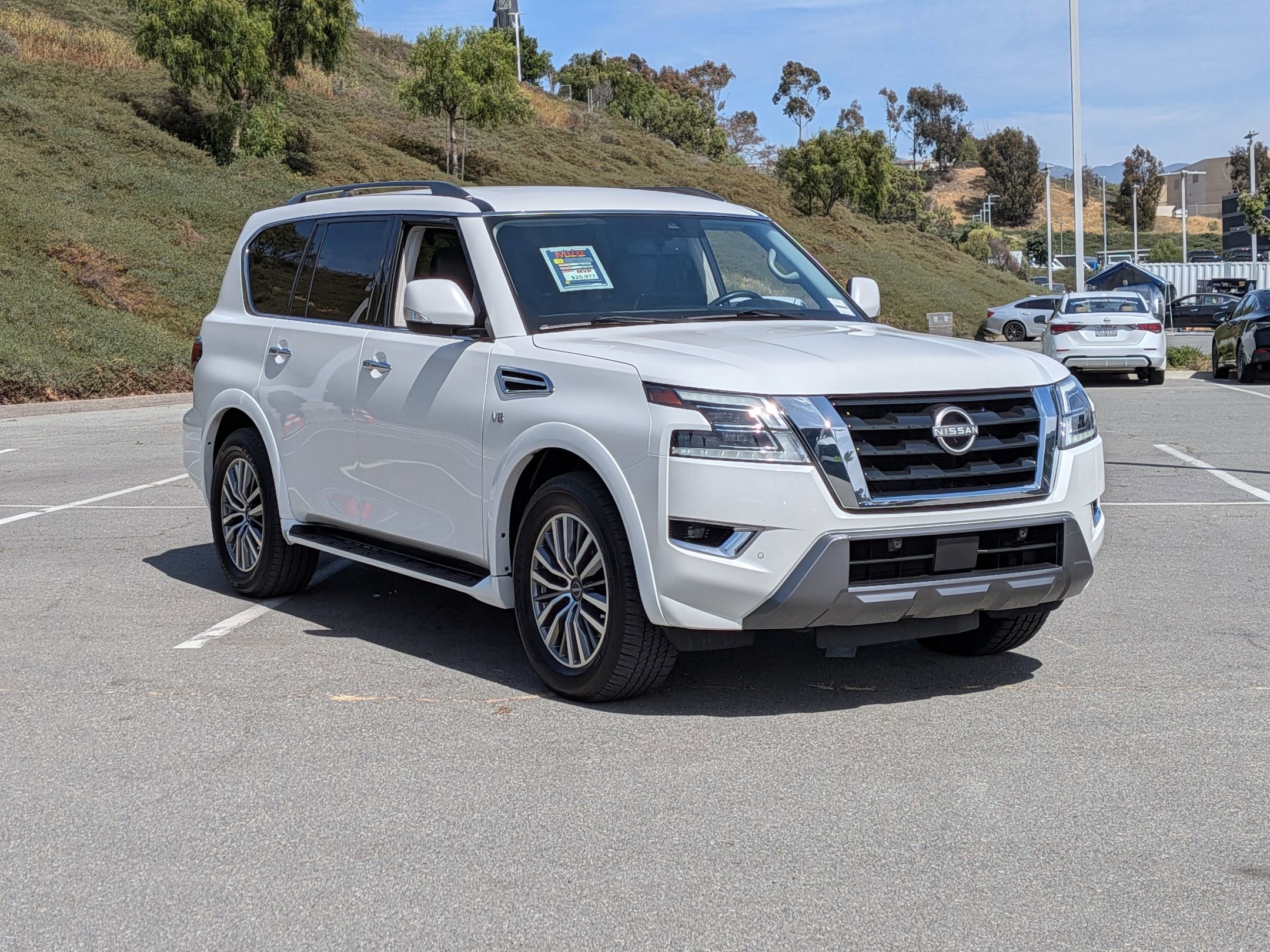 Used 2021 Nissan Armada SV w/ SV Appearance Package image 2