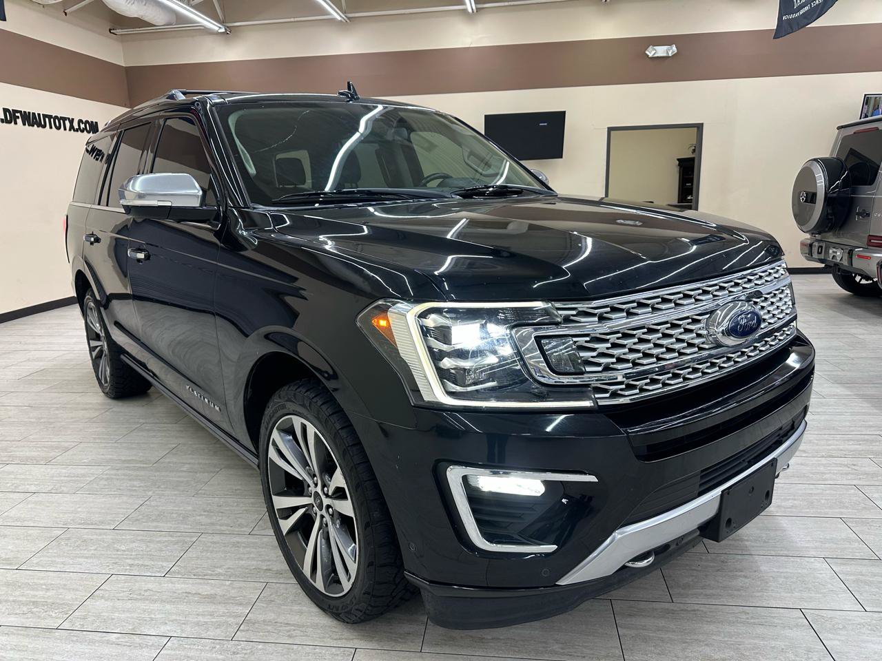 Used 2020 Ford Expedition Platinum AWD/4WD image 5