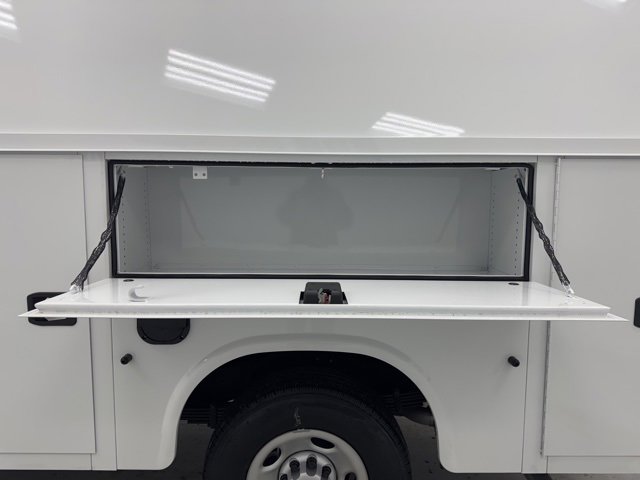 New 2025 Chevrolet Express 3500 w/ Power Convenience Package image 24