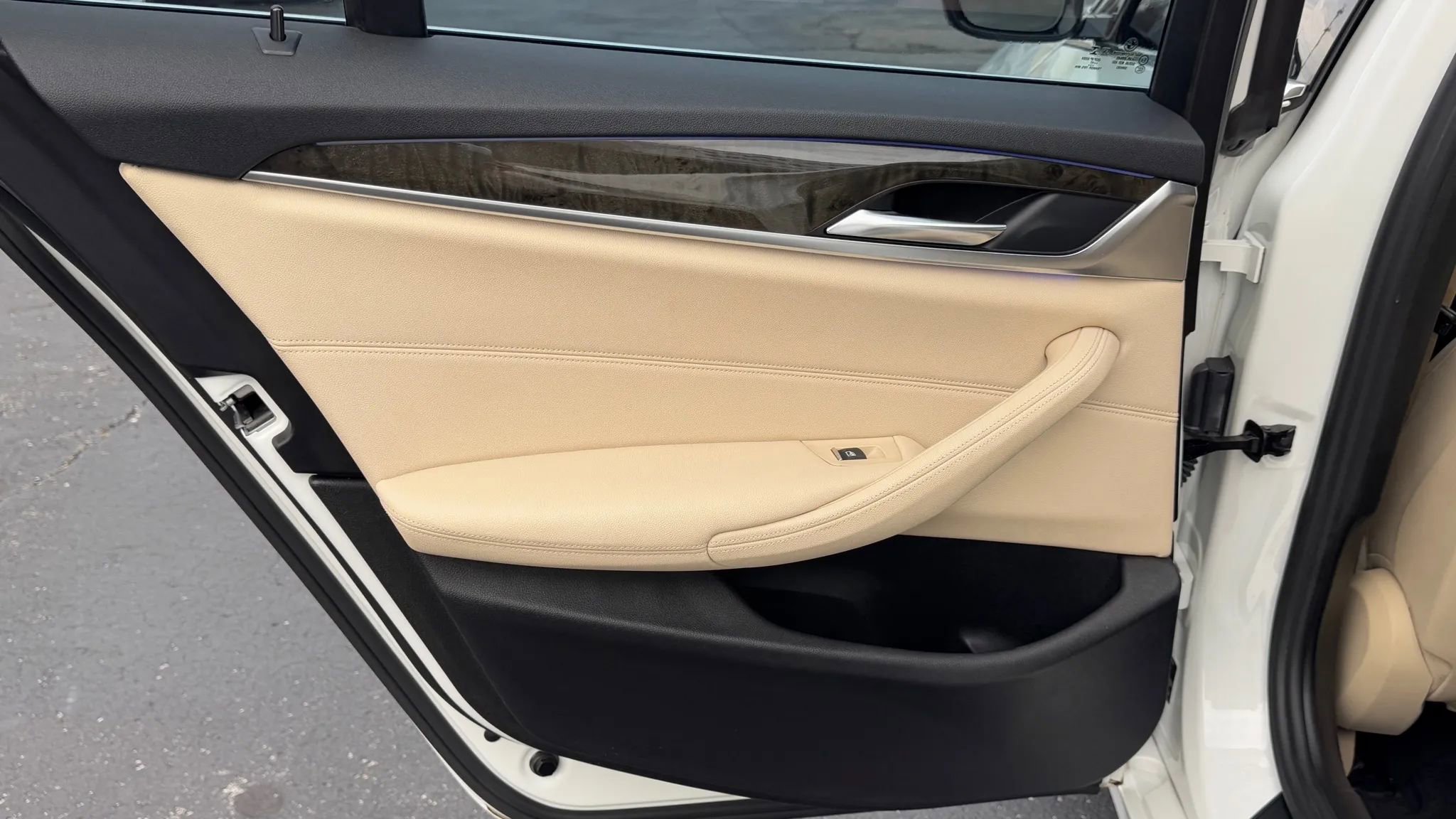 Used 2017 BMW 530i image 14