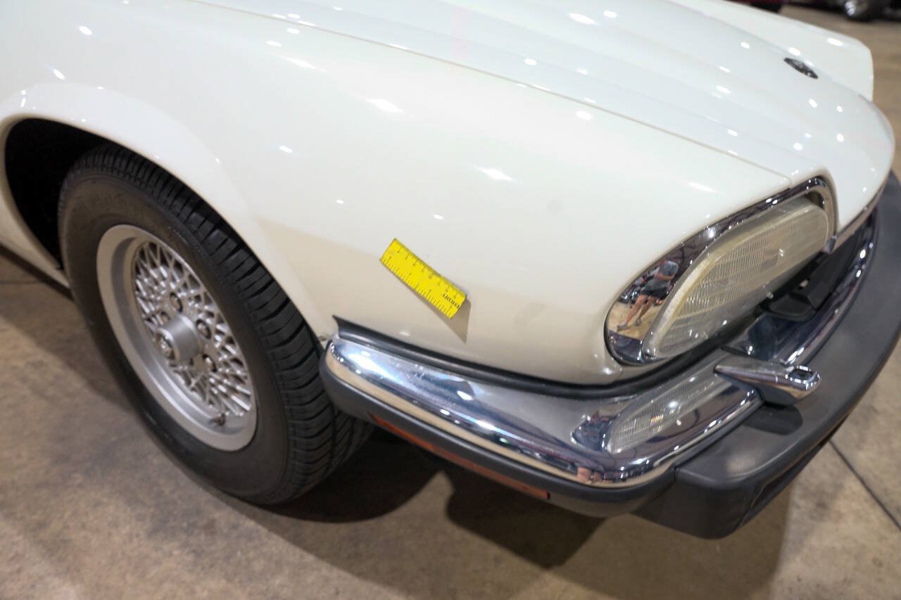 Used 1992 Jaguar XJS V12 Convertible RWD image 40