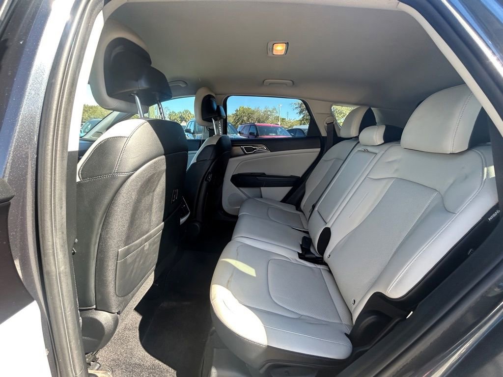 Used 2024 Kia Sportage EX FWD image 30