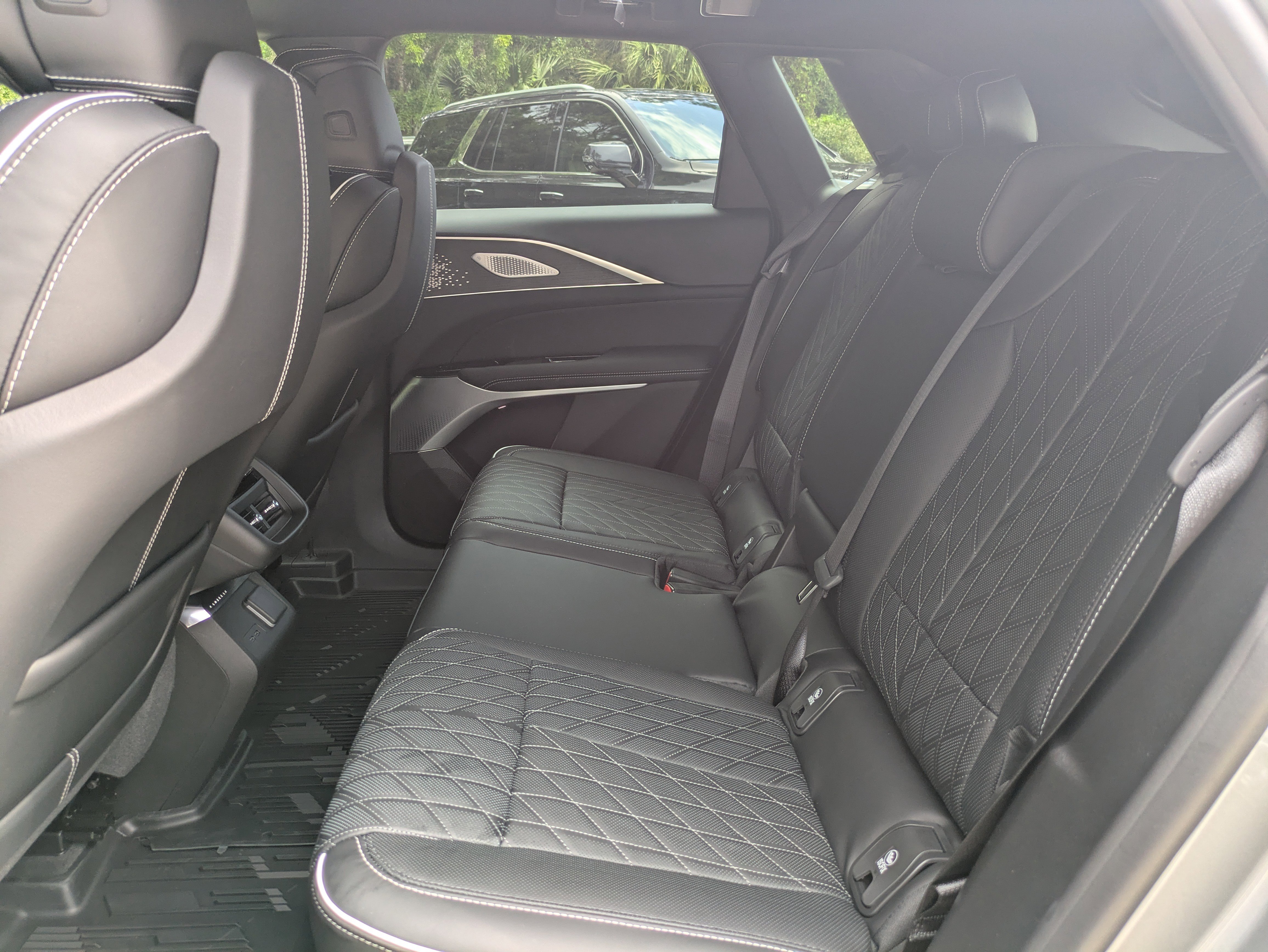 New 2026 Cadillac Lyriq V w/ LPO, Floor Liner Package image 8
