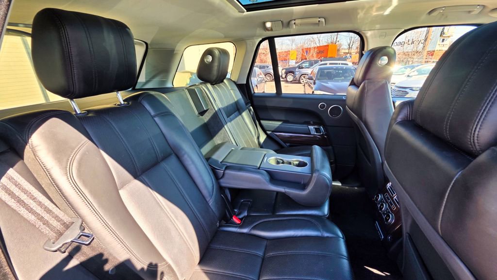 Used 2015 Land Rover Range Rover Supercharged image 34