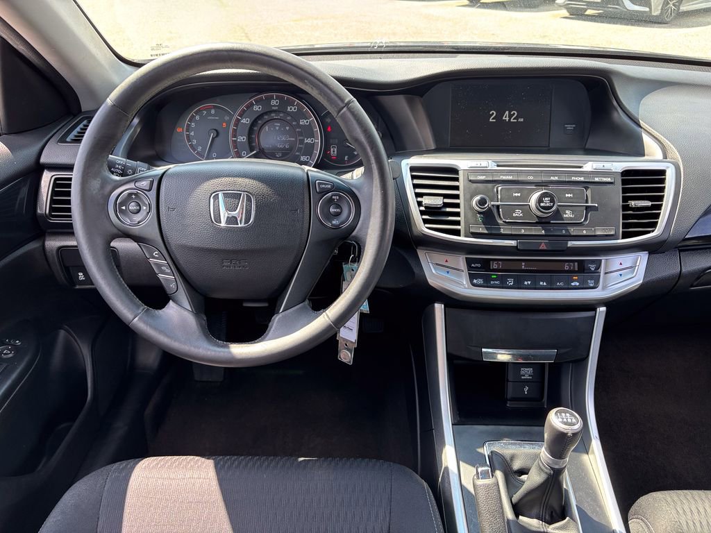 Used 2013 Honda Accord Sport image 18