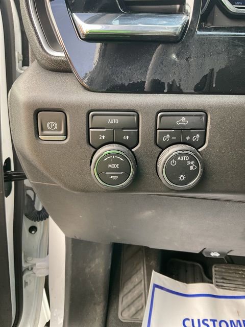 Used 2023 Chevrolet Silverado 1500 LT image 31