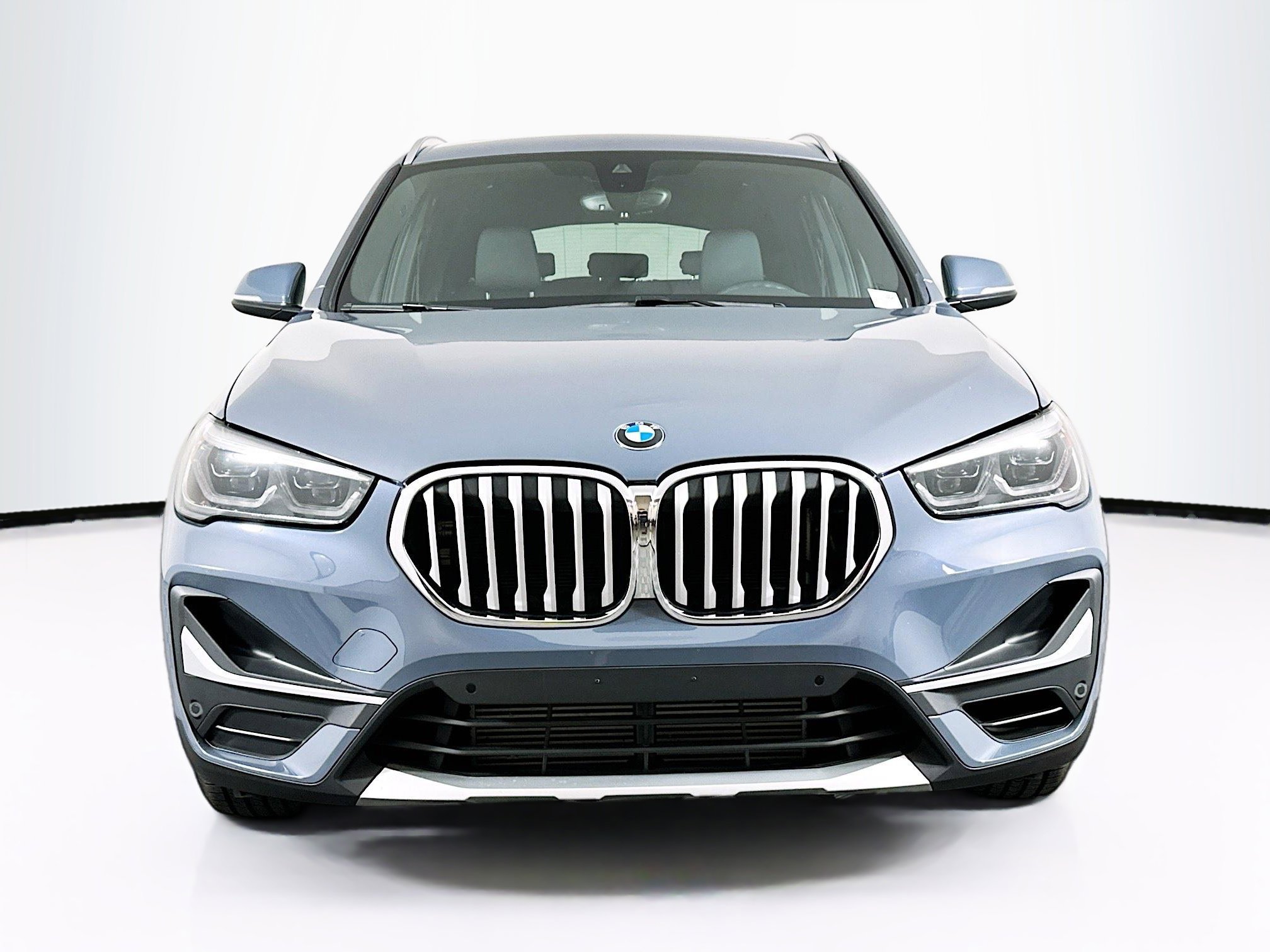 Used 2022 BMW X1 sDrive28i w/ Premium Package image 2