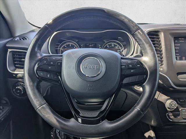 Used 2021 Jeep Cherokee Latitude Plus FWD image 14
