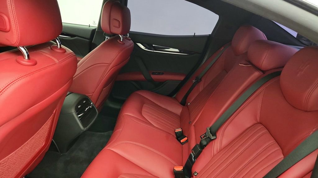 Used 2023 Maserati Ghibli Modena image 21