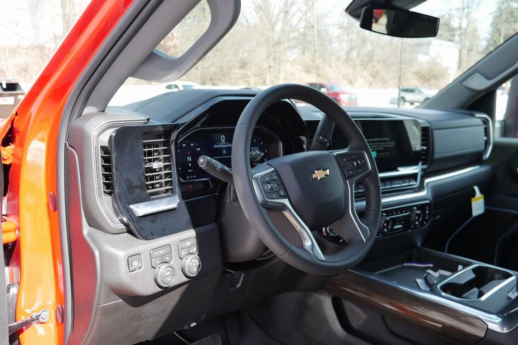 New 2026 Chevrolet Silverado 3500 LT image 10
