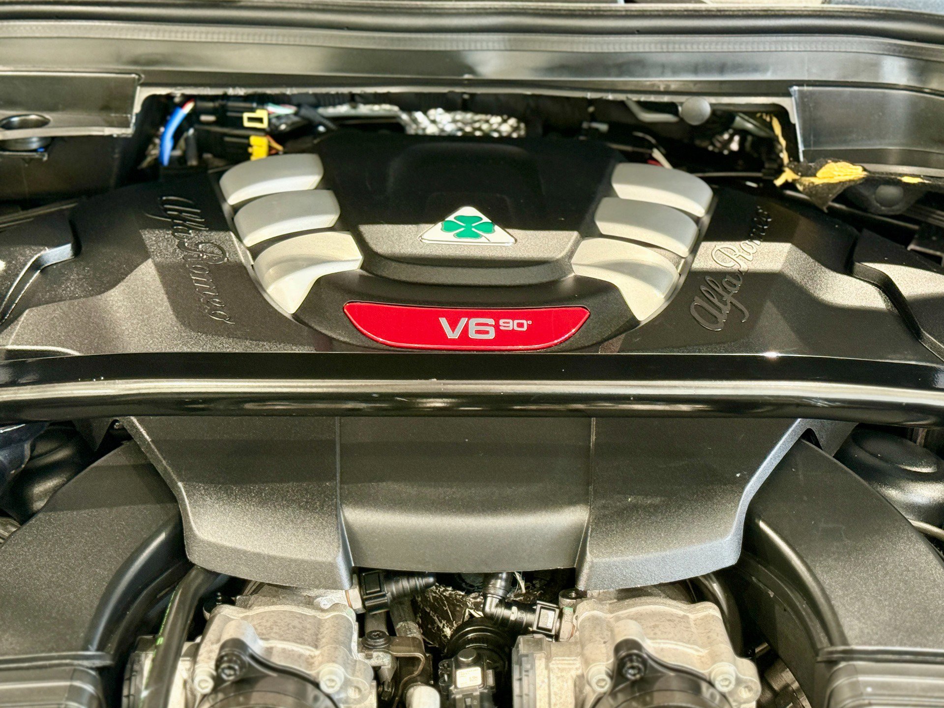 Used 2018 Alfa Romeo Stelvio Quadrifoglio w/ Driver Assist Dynamic Package AWD/4WD image 78