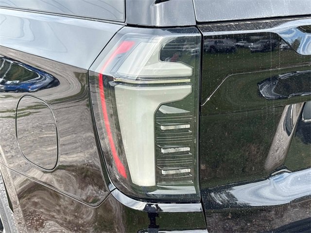 New 2026 Chevrolet Suburban Premier image 11