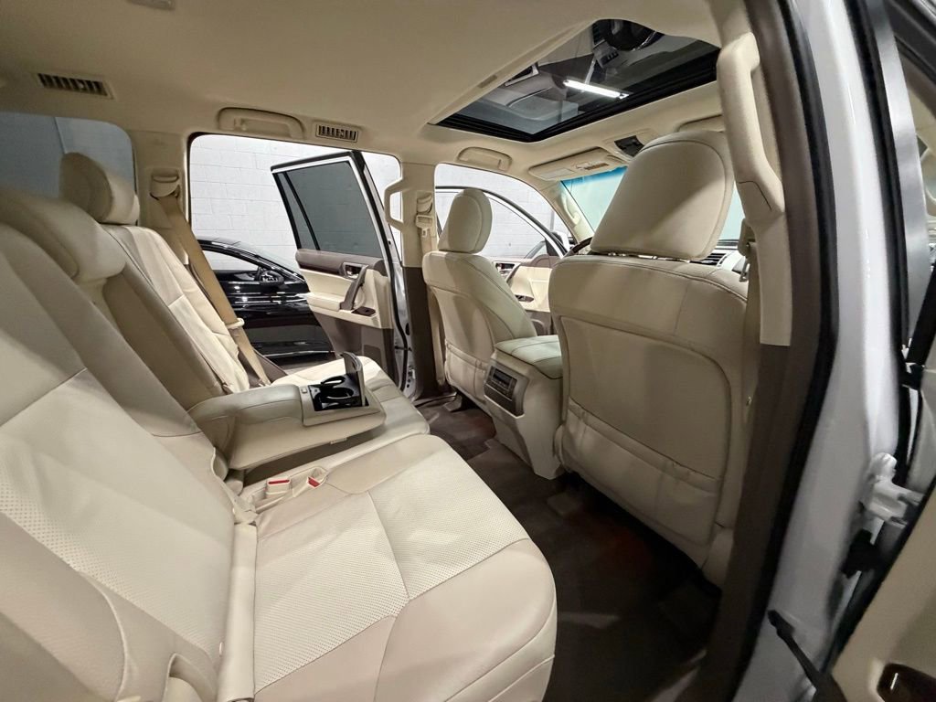 Used 2015 Lexus GX 460 w/ Premium Package image 28