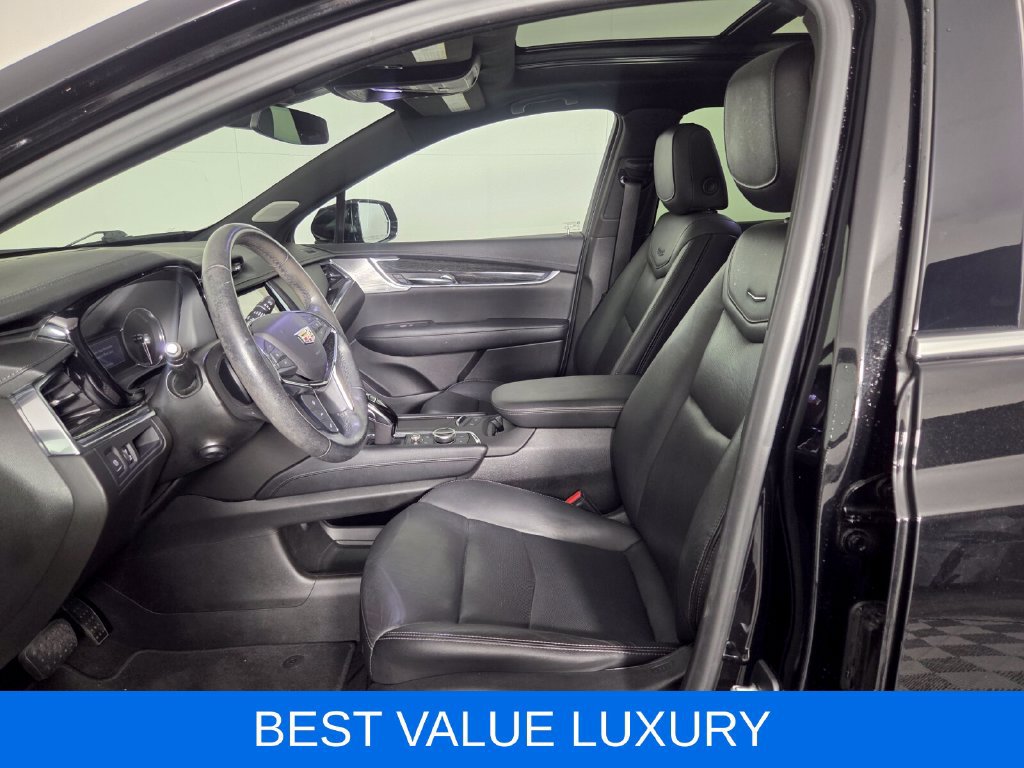 Used 2021 Cadillac XT5 Premium Luxury w/ LPO, Floor Liner Package AWD/4WD image 8