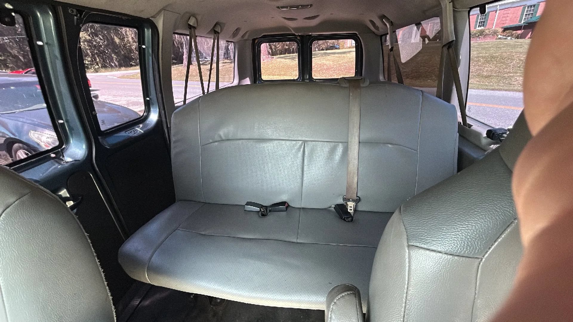 Used 2013 Ford E-150 and Econoline 150 Wagon w/ PWR Windows & Locks Group RWD image 10